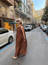 Load image into Gallery viewer, Vestido Andrómaca
