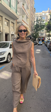 Cargar imagen en el visor de la galería, Camisola/Chaleco Jacinta
