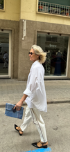 Load image into Gallery viewer, Camisa Bámbola
