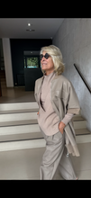 Load image into Gallery viewer, Chaqueta/chaleco Gloria
