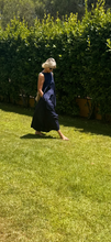 Load image into Gallery viewer, Vestido Ignacia
