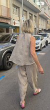 Cargar imagen en el visor de la galería, Camisola/Chaleco Jacinta

