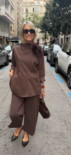 Load image into Gallery viewer, Camisa Petra
