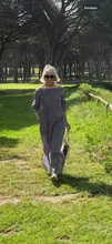 Load image into Gallery viewer, Vestido Saint Tropez
