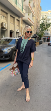 Load image into Gallery viewer, Camisa/Camiseta Frida
