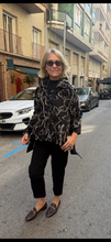 Cargar imagen en el visor de la galería, Chaqueta Milano
