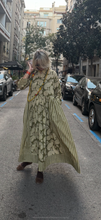 Load image into Gallery viewer, Vestido Vivianne
