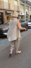 Cargar imagen en el visor de la galería, Camisola/Chaleco Jacinta
