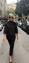 Load image into Gallery viewer, Camisa Petra

