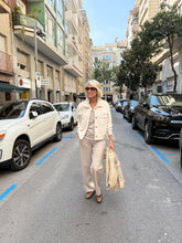 Load image into Gallery viewer, Chaqueta Andorra
