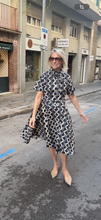 Load image into Gallery viewer, Vestido Penélope
