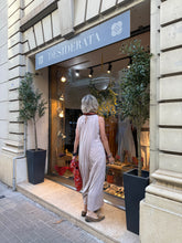Load image into Gallery viewer, Vestido Andrómaca
