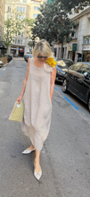 Load image into Gallery viewer, Vestido Valentina
