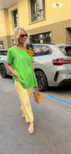 Load image into Gallery viewer, Camisa/Camiseta Nuria
