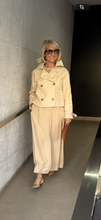 Cargar imagen en el visor de la galería, Chaqueta/Trench Celia
