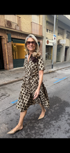 Load image into Gallery viewer, Vestido Penélope
