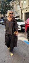 Load image into Gallery viewer, Camisa Lutetia
