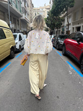 Load image into Gallery viewer, Camisa/blusa  torera
