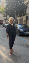 Load image into Gallery viewer, Camisa Lucía
