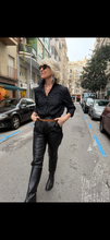 Load image into Gallery viewer, Camisa Rosalía
