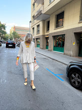 Load image into Gallery viewer, Camisola Livia
