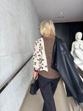 Load image into Gallery viewer, Chaqueta Roma
