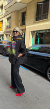 Load image into Gallery viewer, Chaqueta/cortaviento Andrews
