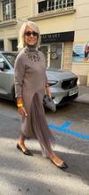 Load image into Gallery viewer, Vestido Regenta
