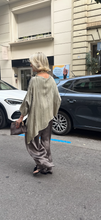 Cargar imagen en el visor de la galería, Camisa/Camisola Eugenia
